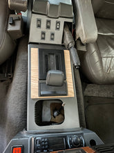 Load image into Gallery viewer, Range Rover Classic Metal Console